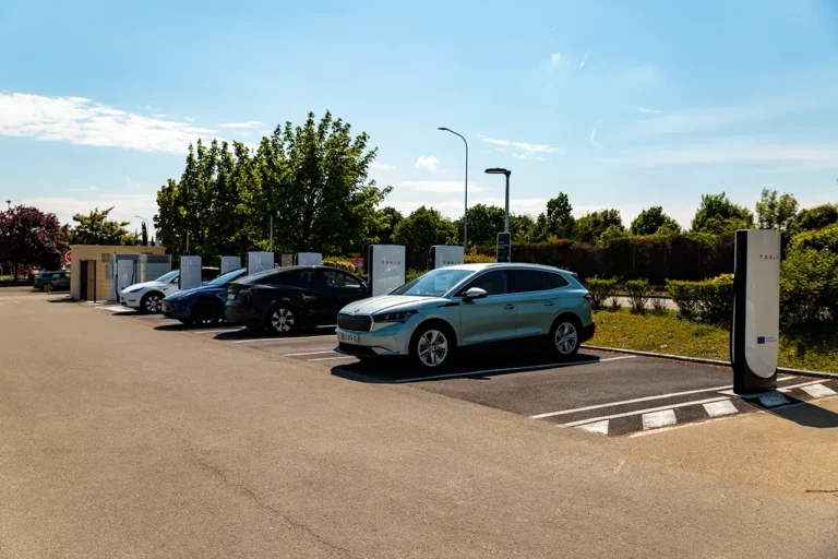 Bornes de recharge électrique - Galerie Fontaine-lès-Dijon